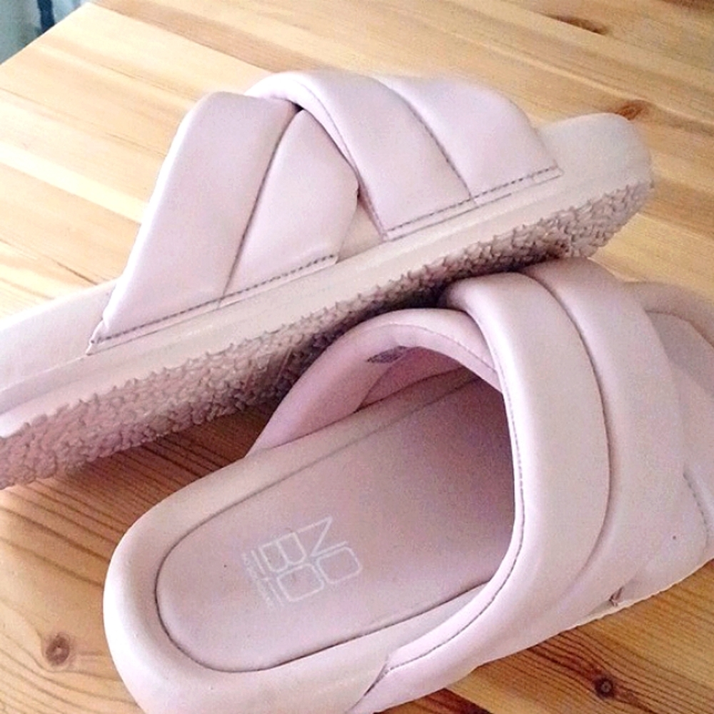 Pink Chunky Slip-On Slides Sandals Size Women's 7 EUR 38 New No Tag